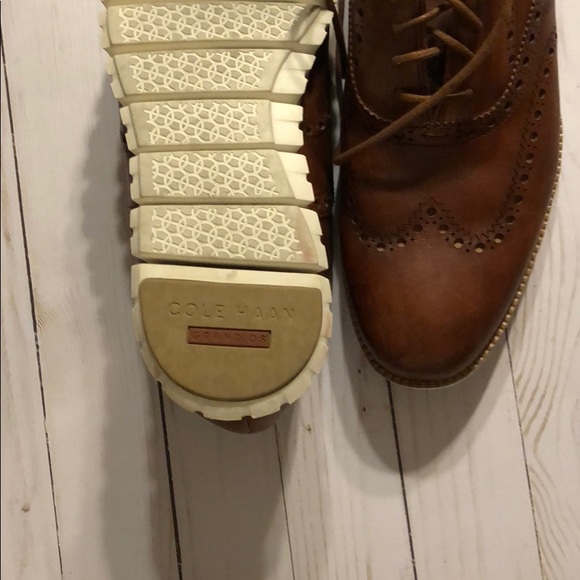 Cole Haan Shoes. Size 10M - Picture 4 of 4